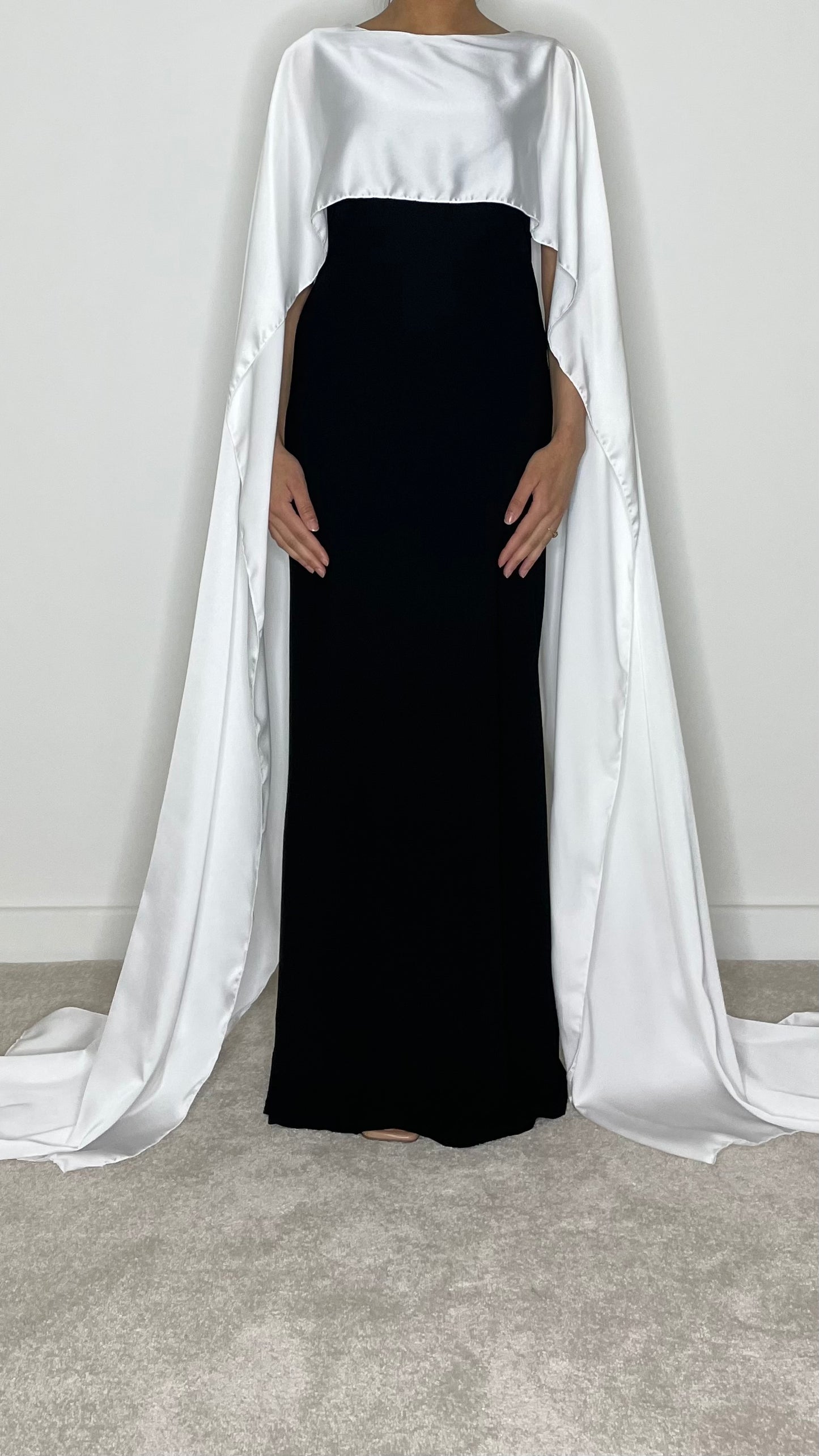 Huda Sleeveless Maxi Cape Dress