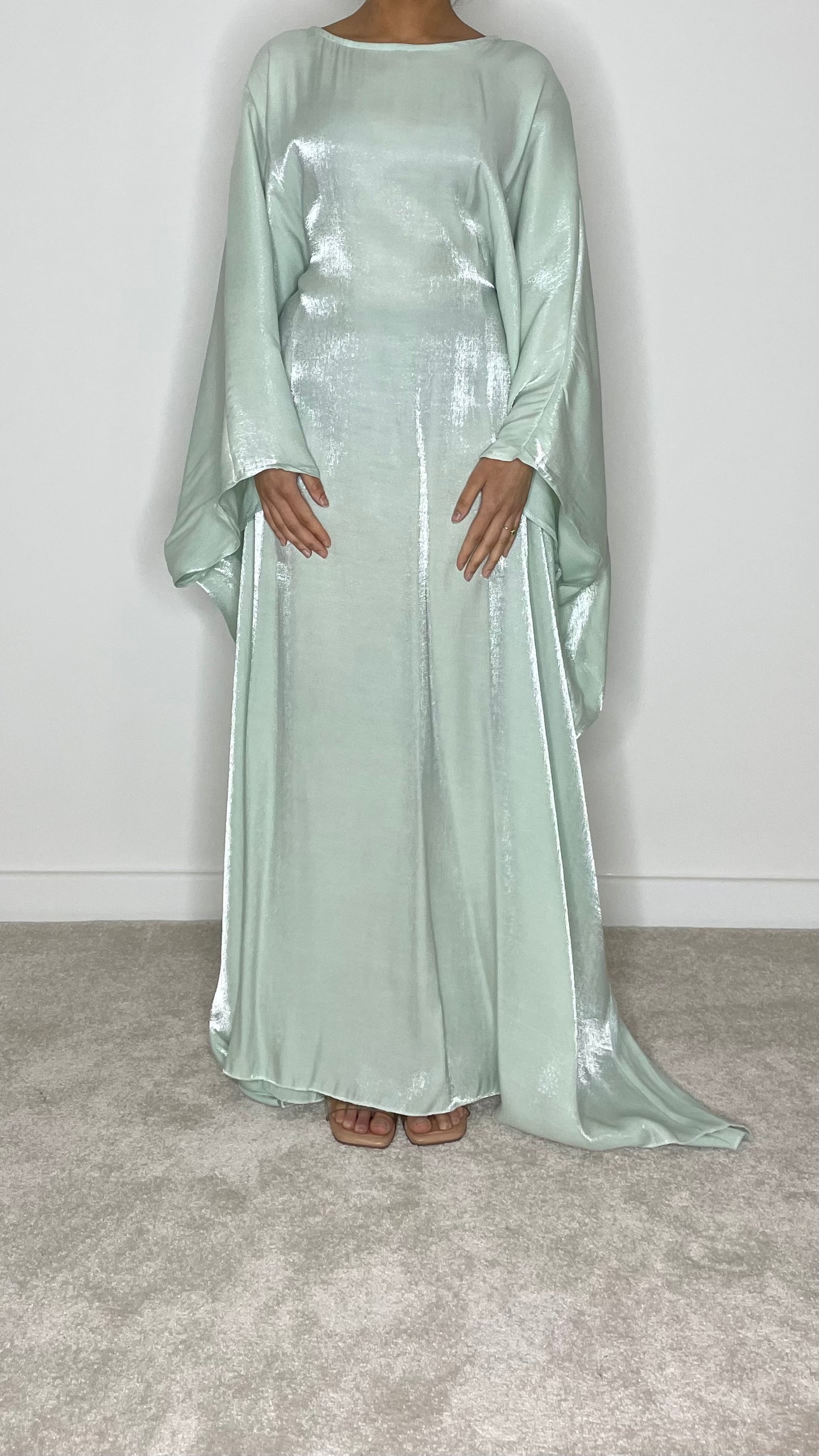 Reem Shimmer Kaftan