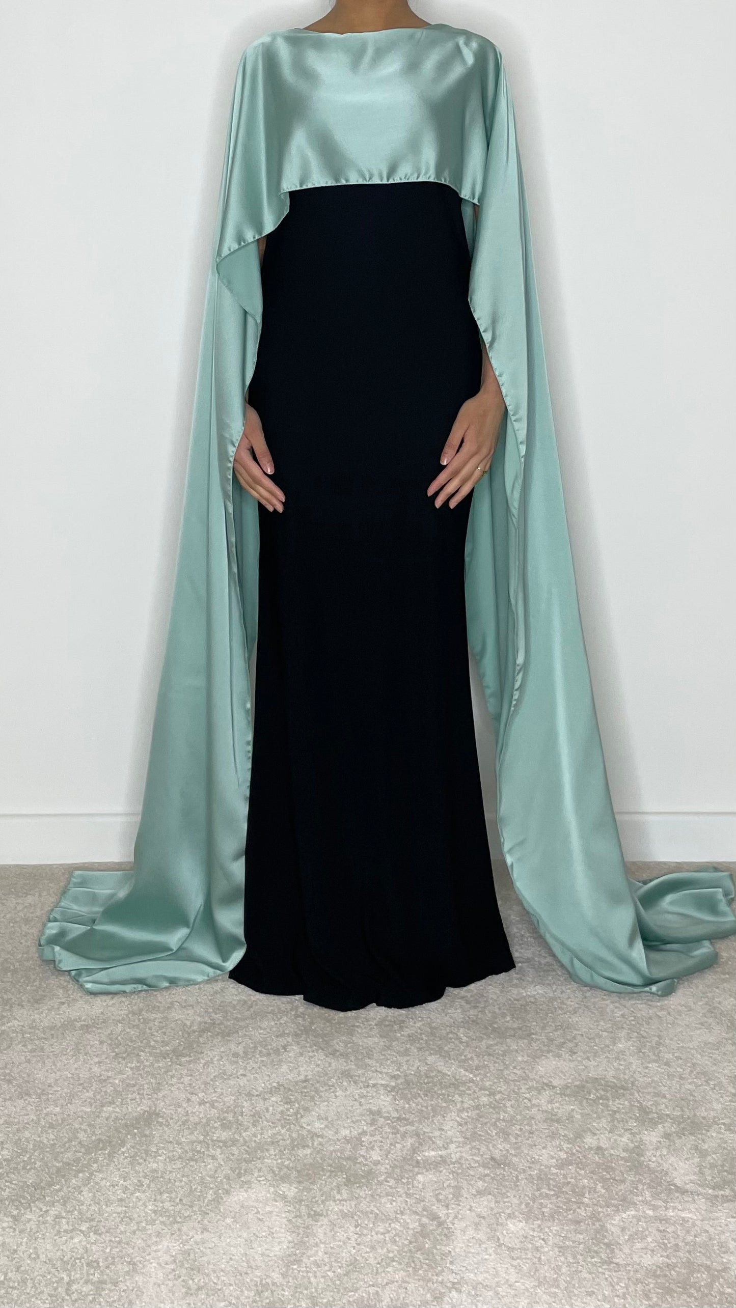 Huda Sleeveless Maxi Cape Dress